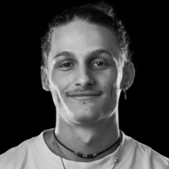 Profil Mathieu Rivière - Fragment